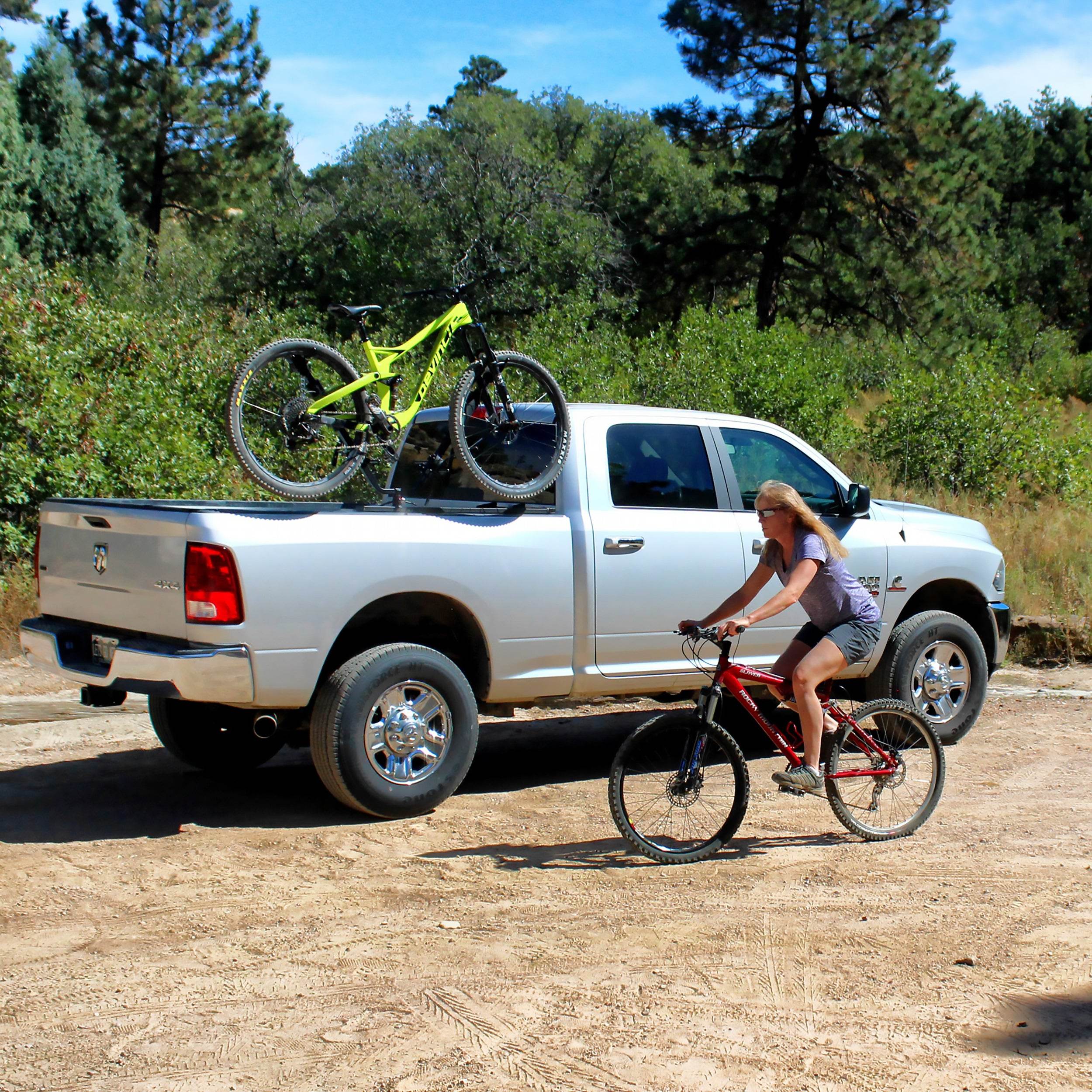 Half Nelson 2-Bike Truck Bed Mount V-Rack - Let's Go Aero